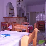 Anna's בית הארחה קרטראדוס