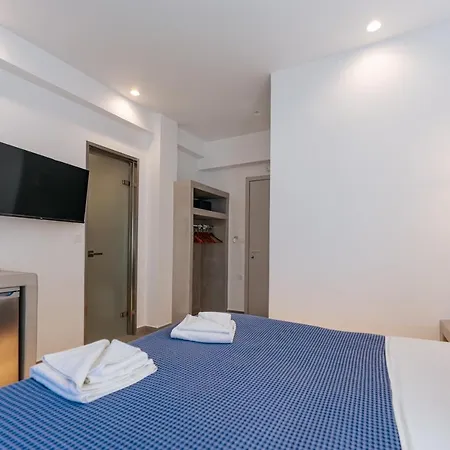 Anna's 4* Karterados (Santorini)