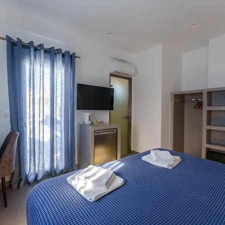 Anna's 4* Karterados (Santorini)