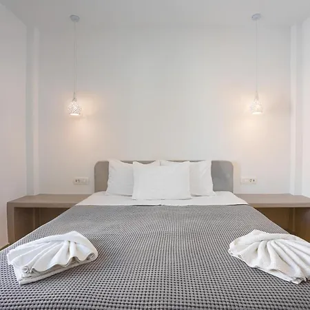 Anna's 4* Karterados (Santorini)