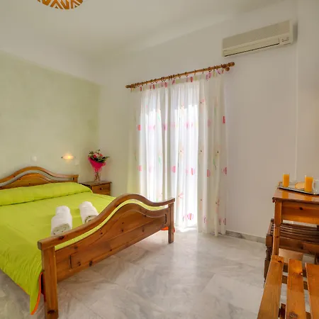 Anna's Karterados (Santorini)