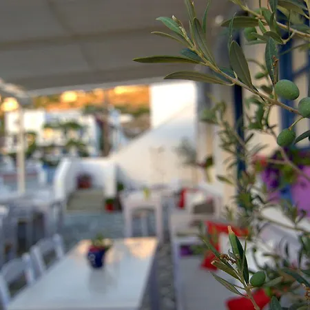 Anna's 4* Karterados (Santorini)