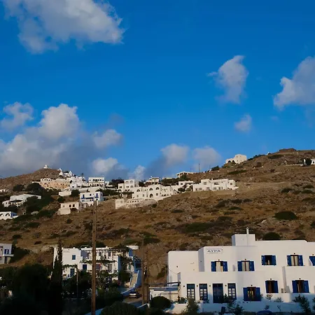 Anna's Karterados (Santorini)