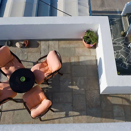 Anna's 4* Karterados (Santorini)