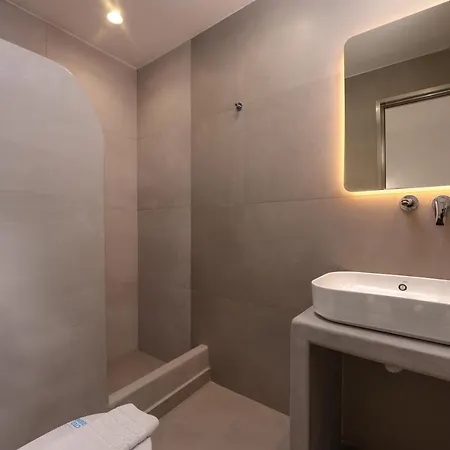 Anna's Guest house 2*